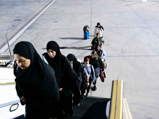 Emirati female volunteers