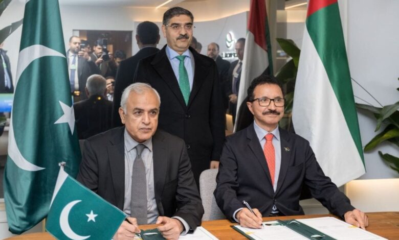 Dubai and Pakistan sign maritime and logistics cooperation agreements