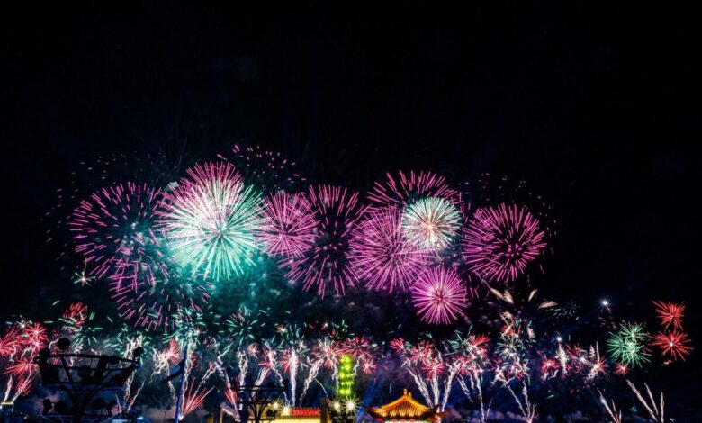 Spectacular fireworks on New Year's Eve at the Sheikh Zayed Festival, Abu Dhabi.  Shihab Photos